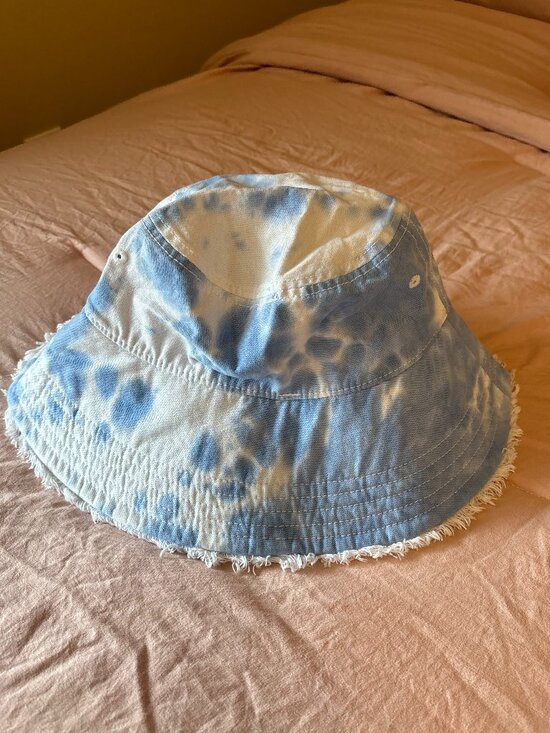aerie Accessories - Aerie Blue/White Tie Dye Bucket Hat